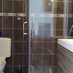 Apartment Confortable 2 Etoiles Proche Thermes, Animaux Admis - Fr-1-503-88